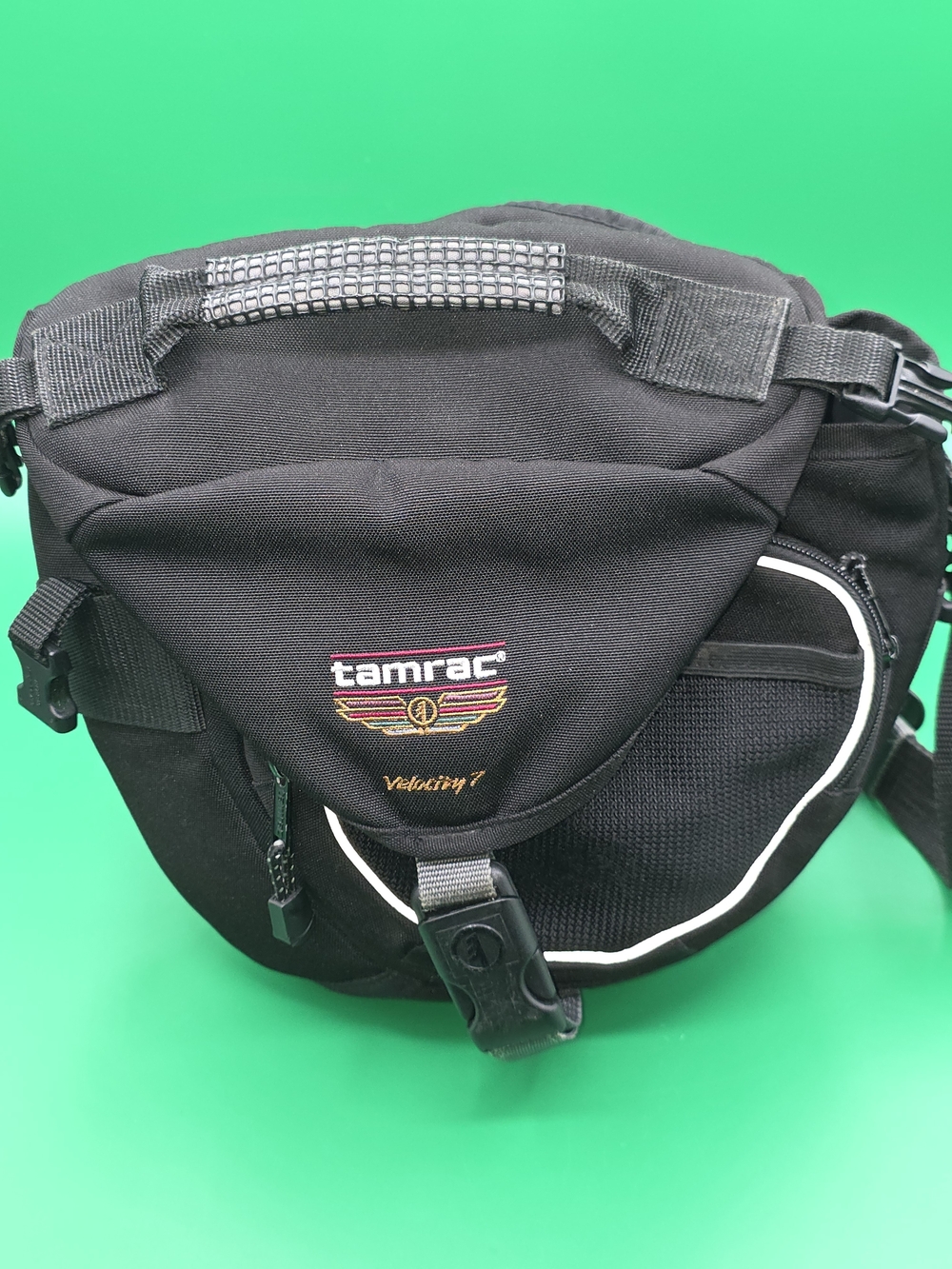 Tamrac Velocity 7 Model 5747 Camera Sling Bag Backpack - Black
